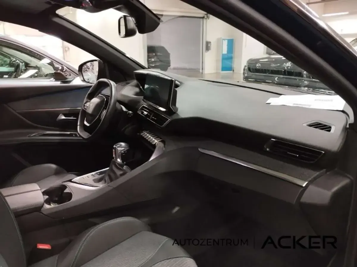 Gebraucht Peugeot 3008 Allure 131 PS (96 kW) 2023 Blau SUV