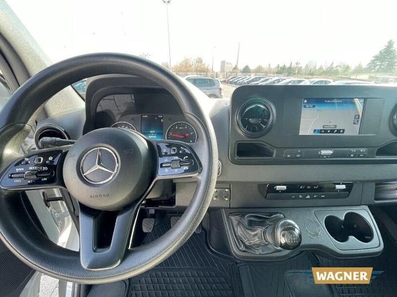 Gebraucht Mercedes Sprinter 163 PS (119 kW) 2018 Arktikweiss Van