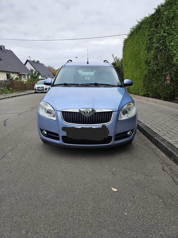 Blau Gebraucht 2009 Skoda Roomster Kombi | 1.100 € (Superpreis) - Bild 1/4
