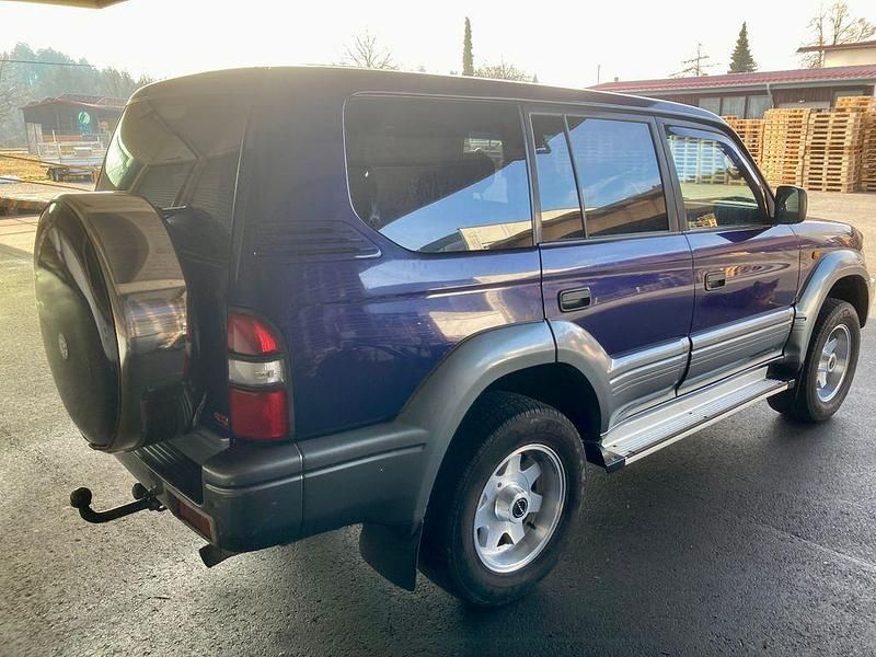 Gebraucht Toyota Land Cruiser 125 PS (91 kW) 1998 Blau SUV