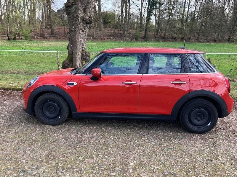 Second-hand Mini ONE 102 CP (75 kW) 2021 Portocaliu Hatchback