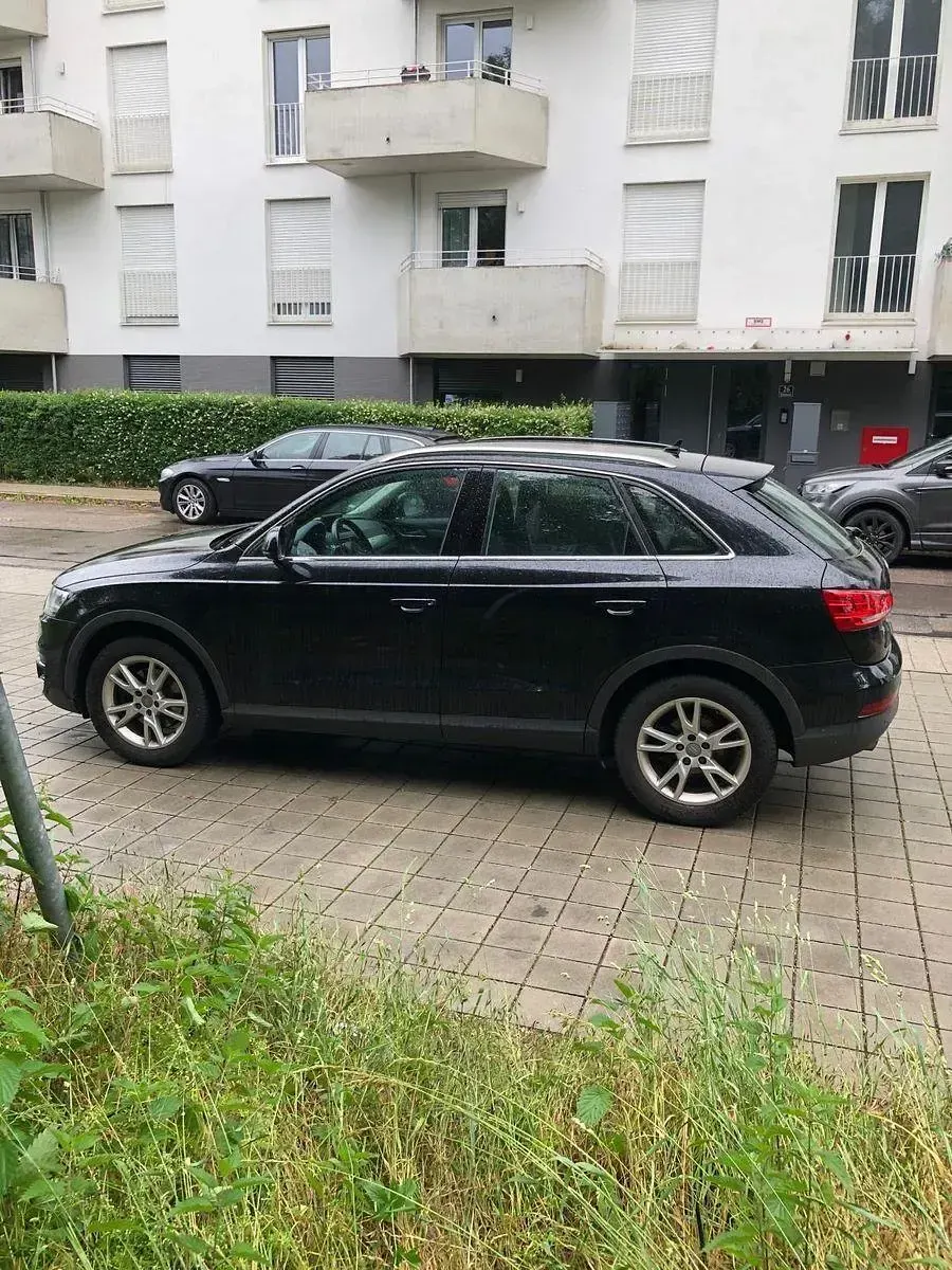 Gebraucht Audi Q3 177 PS (130 kW) 2012 Schwarz SUV