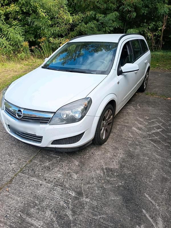 Weiß Gebraucht 2008 Opel Astra Kombi | 1.200 € (Superpreis) - Bild 1/4