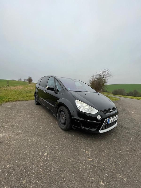Gebraucht Ford S-MAX Titanium S 175 PS (128 kW) 2010 Schwarz Van / Kleinbus
