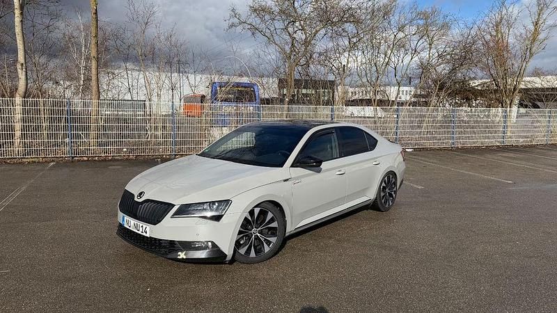 Gebraucht Skoda Superb SportLine 280 PS (205 kW) 2018 Grau Limousine