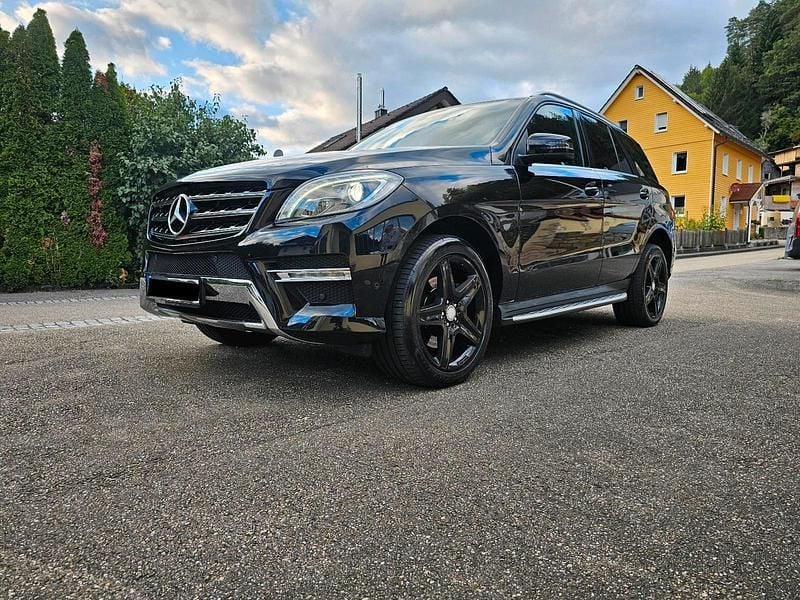 Schwarz Gebraucht 2013 Mercedes ML350 SUV | 14.999 € (Superpreis) - Bild 1/4