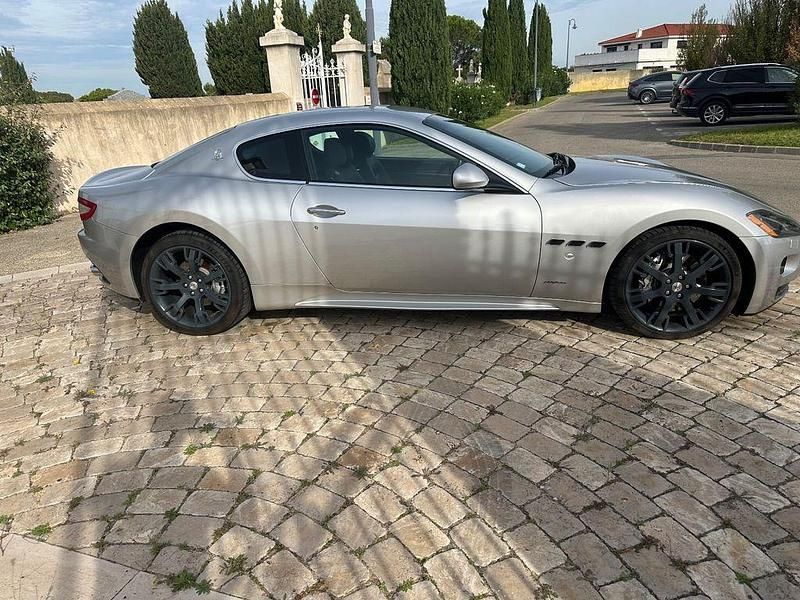 Gebraucht Maserati Granturismo 441 PS (324 kW) 2009 Silber Coupé