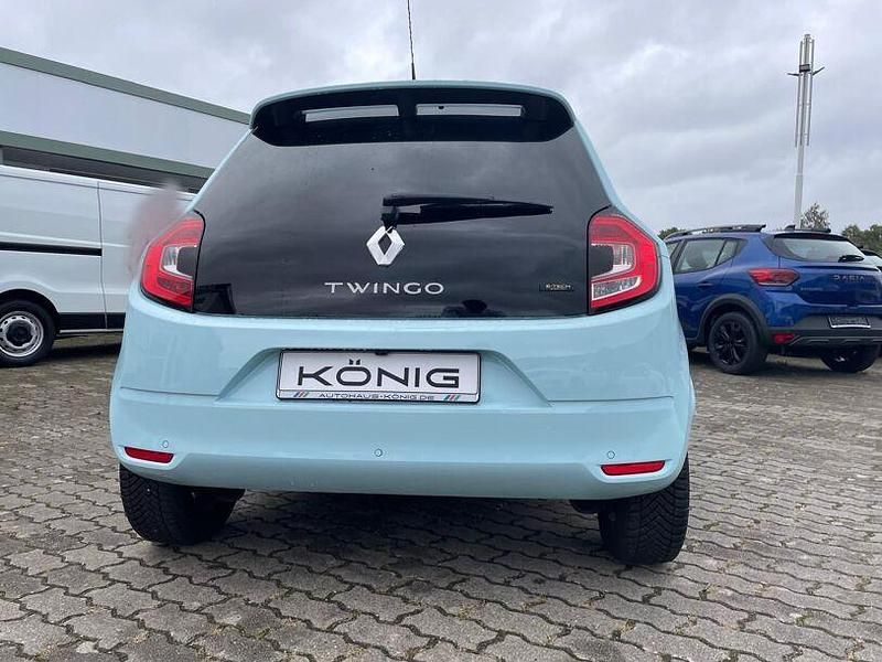 Gebraucht Renault Twingo 60 kW (82 PS) 2023 Pastellblau Kleinwagen