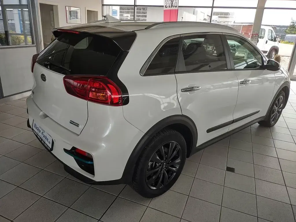 Gebraucht Kia Niro Vision 150 kW (204 PS) 2020 Weiß SUV