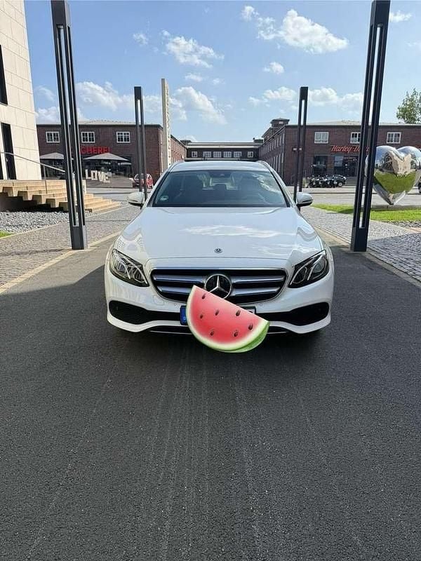 Gebraucht 2018 Mercedes E200 Avantgarde Kombi | 18.000 € (Superpreis) - Bild 1/4