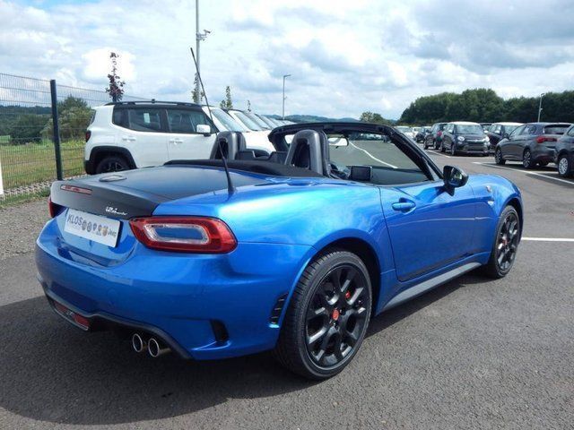 Gebraucht Abarth 124 Spider 170 PS (125 kW) 2017 Blau metallic Cabrio
