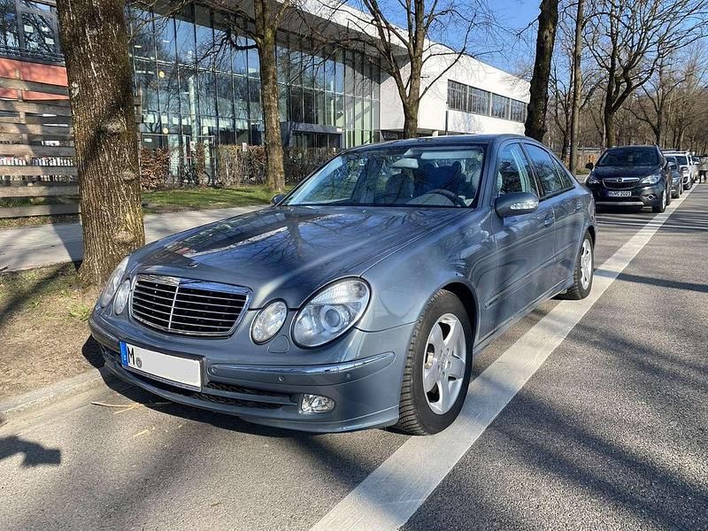 Gebraucht Mercedes E240 Avantgarde 177 PS (130 kW) 2004 Limousine