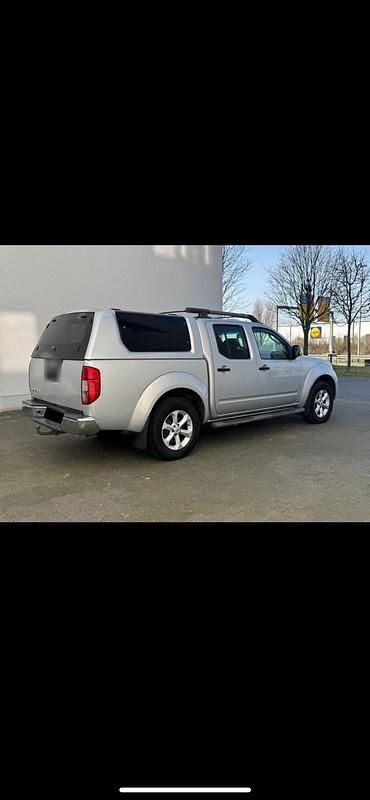 Gebraucht Nissan Navara 190 PS (139 kW) 2011 Silber Pickup