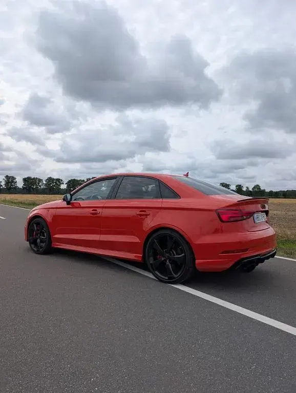 Gebraucht Audi RS3 Sport 400 PS (294 kW) 2018 Rot Limousine