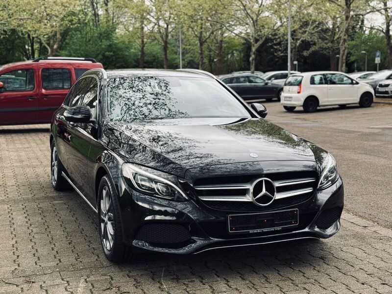 Schwarz Gebraucht 2016 Mercedes C250 Limousine | 15.000 € (Guter Preis) - Bild 1/4
