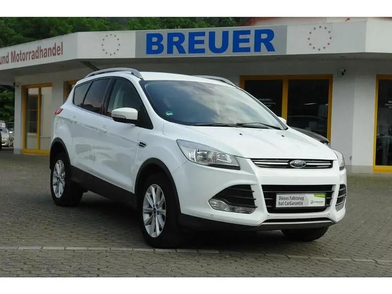 Weiß Gebraucht 2016 Ford Kuga SUV | 12.880 € (Fairer Preis) - Bild 1/4