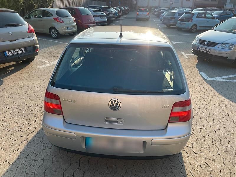 Gebraucht VW Golf IV 2003 Silber Kleinwagen