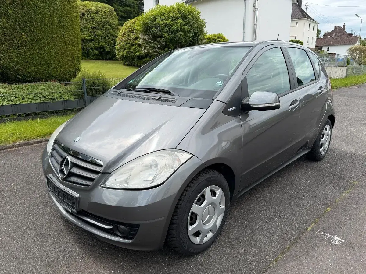 Gebraucht Mercedes A150 95 PS (69 kW) 2009 Grau Kleinwagen