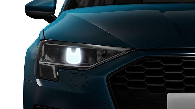 Gebraucht Audi A3 Advanced Plus 110 PS (80 kW) 2023 Atollblau metallic Limousine
