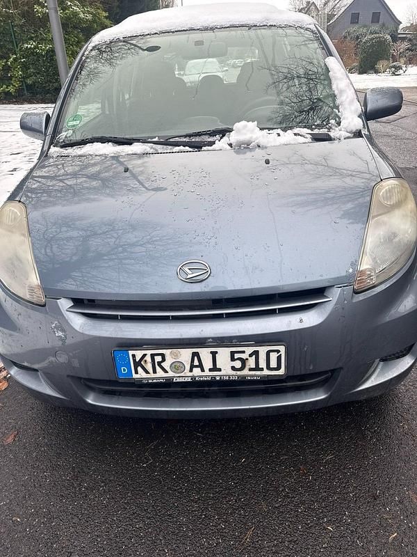Gebraucht Daihatsu Sirion 91 PS (66 kW) 2009 Grau Kleinwagen