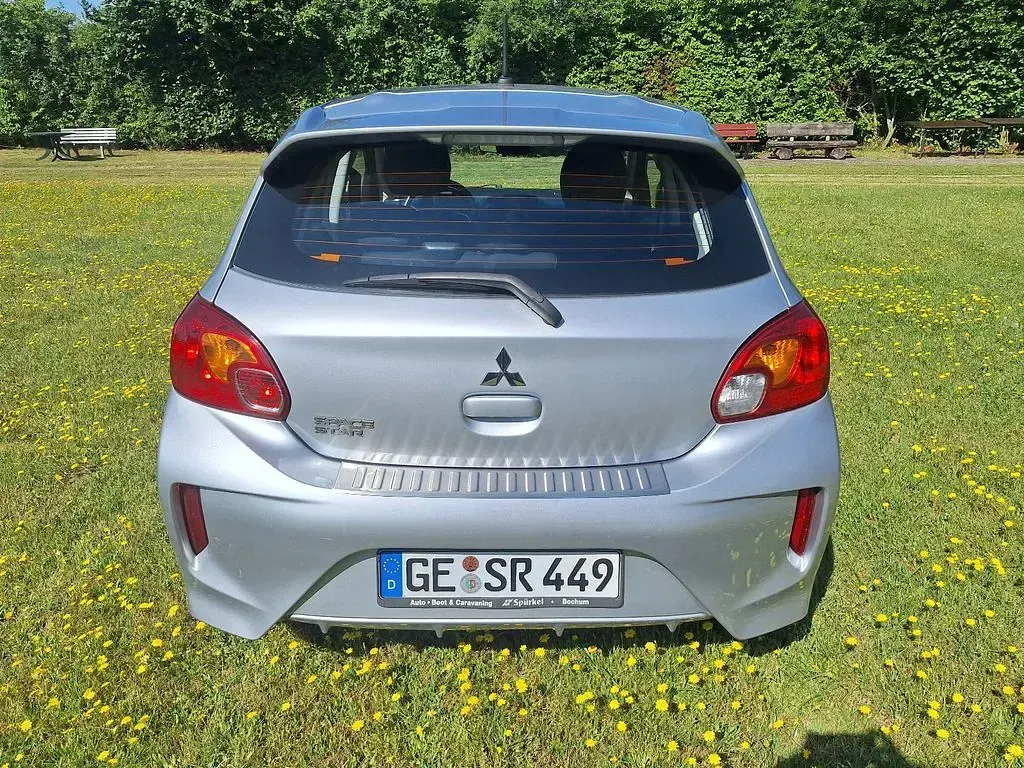 Gebraucht Mitsubishi Space Star Select 71 PS (52 kW) 2023 Silber Kleinwagen