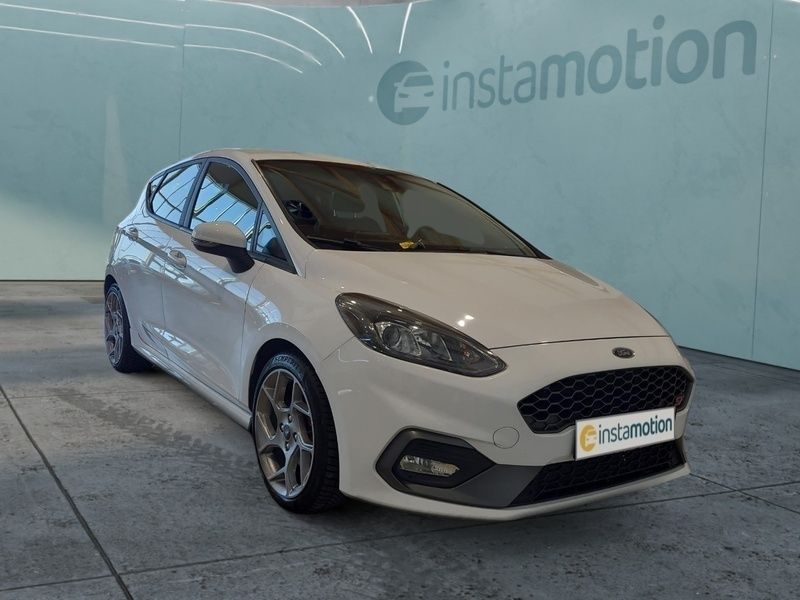 Weiß Gebraucht 2019 Ford Fiesta ST Kleinwagen | 18.640 € (Fairer Preis) - Bild 1/4
