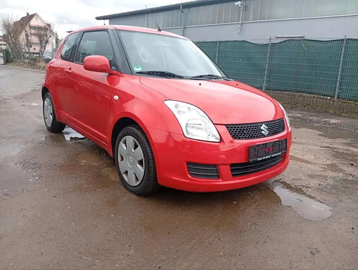 Gebraucht Suzuki Swift 95 PS (69 kW) 2009 Rot Kleinwagen