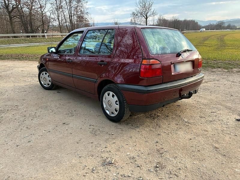 Gebraucht VW Golf III 75 PS (55 kW) 1993 Rot Limousine