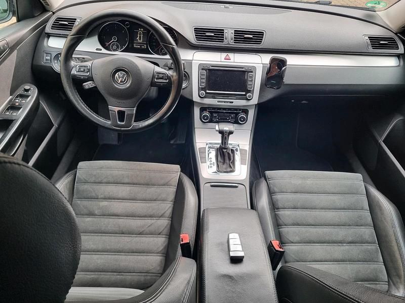 Gebraucht VW Passat R-line 150 PS (110 kW) 2010 Schwarz Kombi