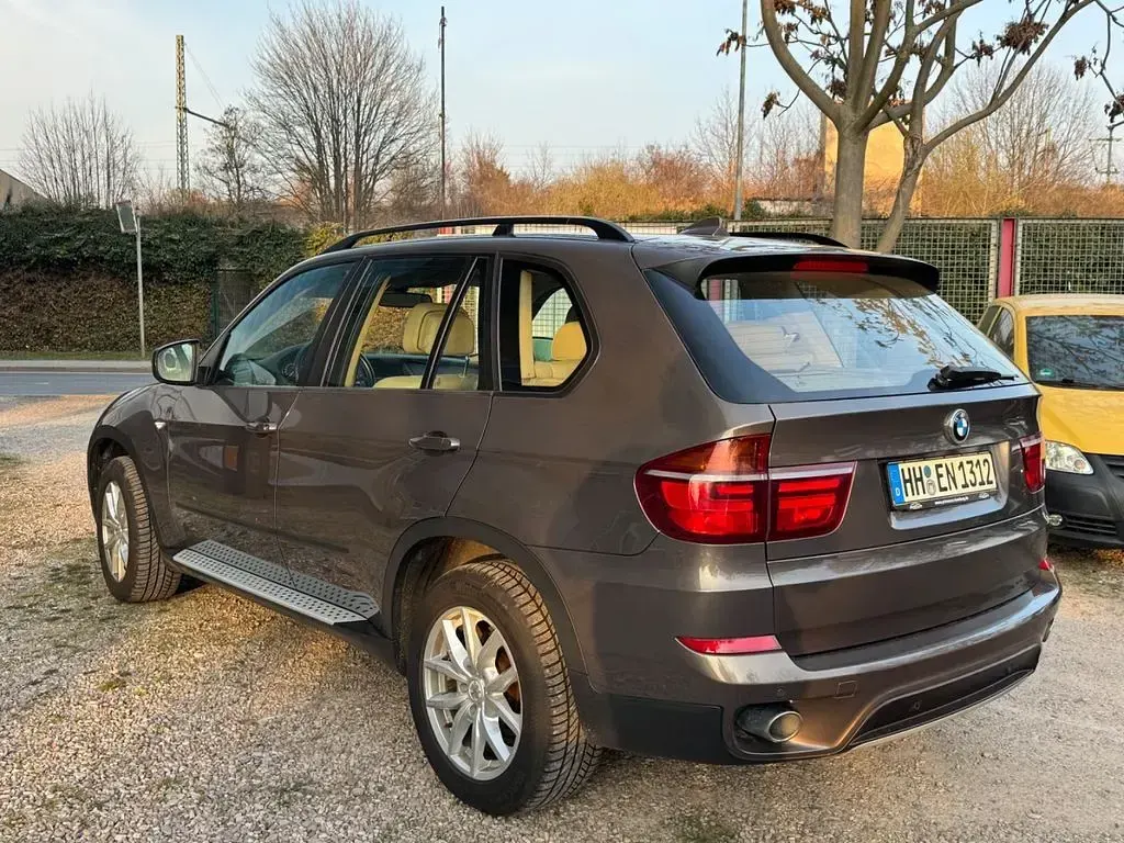 Gebraucht BMW X5 Sport Line 245 PS (180 kW) 2011 Braun SUV