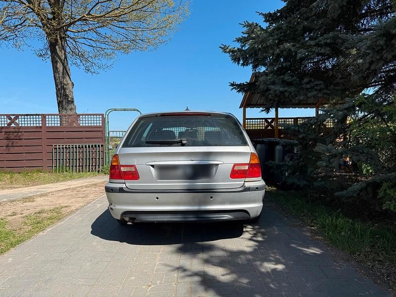 Usata BMW 320 150 CV (110 kW) 2004 Argento Station wagon