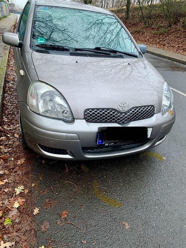 Gebraucht Toyota Yaris 87 PS (63 kW) 2003 Kleinwagen