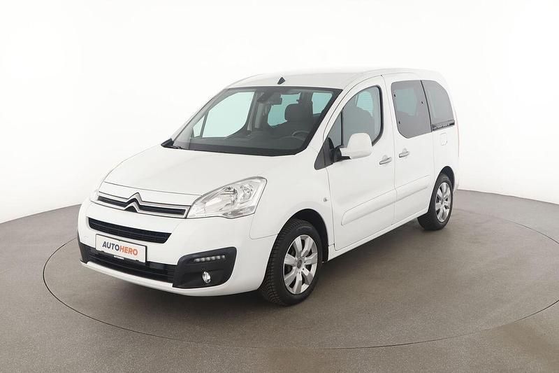 Weiß Gebraucht 2017 Citroën Berlingo SELECTION Van / Kleinbus | 13.490 € (Etwas zu teuer) - Bild 1/3