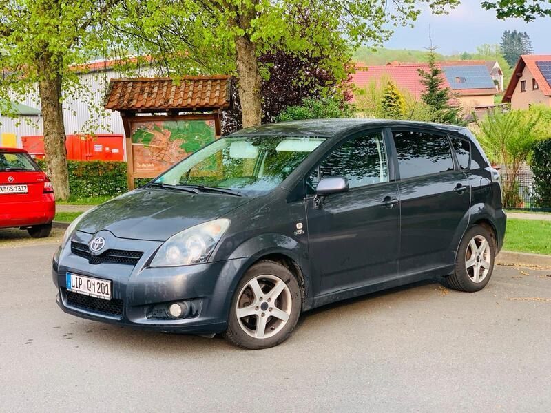 Grau Gebraucht 2015 Toyota Corolla Kombi | 4.000 € - Bild 1/4