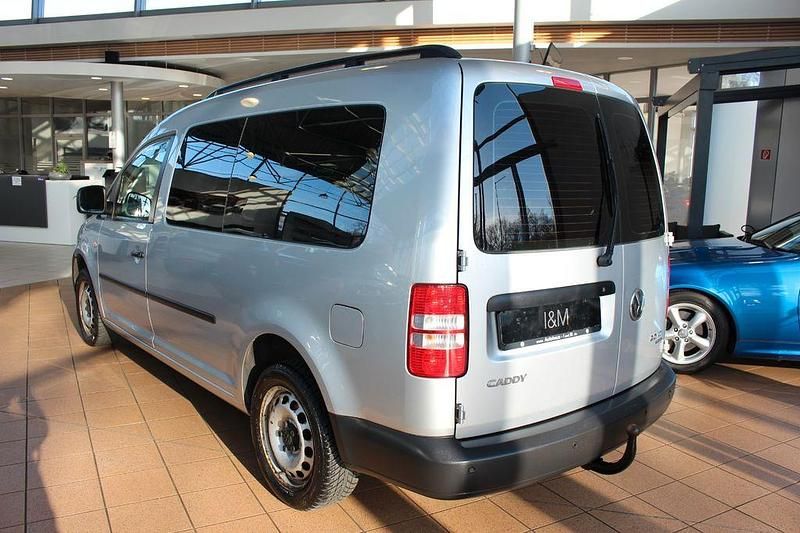 Gebraucht VW Caddy Maxi 140 PS (102 kW) 2015 Silber Van / Kleinbus