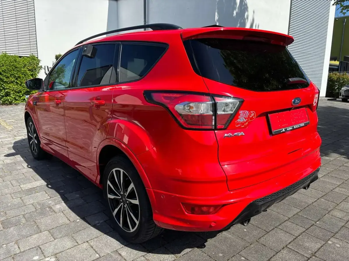Gebraucht Ford Kuga ST-Line 120 PS (88 kW) 2018 Racerot SUV