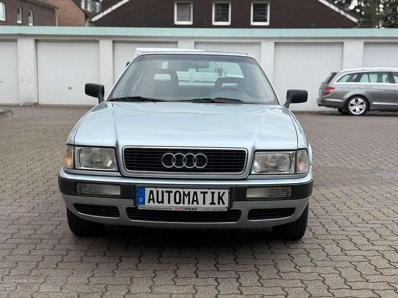 Gebraucht Audi 80 116 PS (85 kW) 1992 Hellblau Limousine