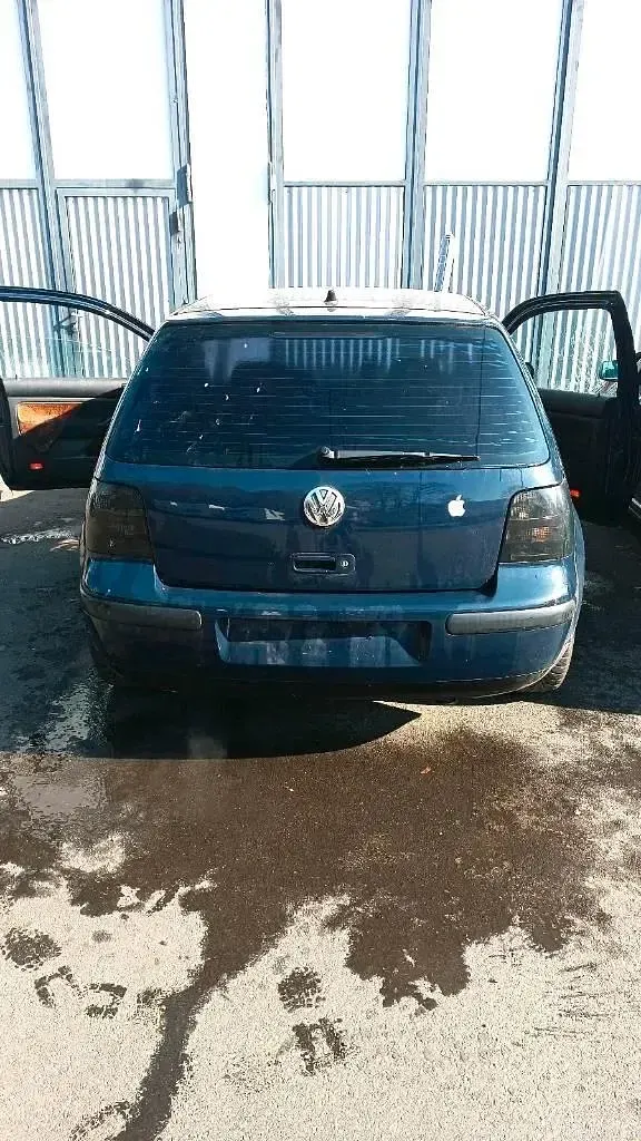 Gebraucht VW Golf IV 75 PS (55 kW) 2001 Blau Kleinwagen