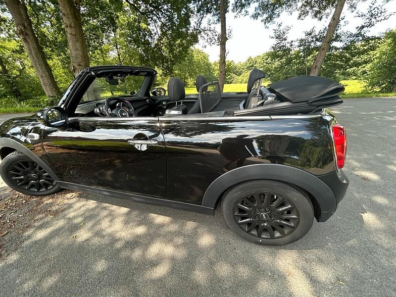 Schwarz Gebraucht 2020 Mini Cooper Cabriolet Cabrio | 18.400 € (Guter Preis) - Bild 1/4