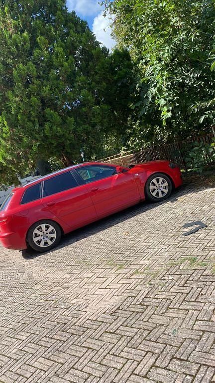 Rot Gebraucht 2005 Audi A3 Sport Limousine | 2.300 € (Superpreis) - Bild 1/4