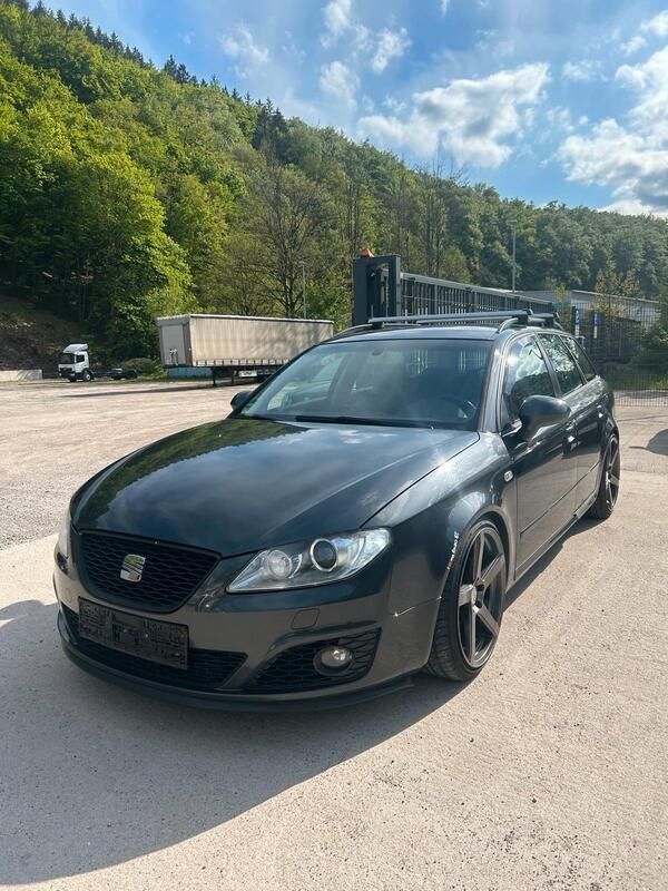 Grau Gebraucht 2011 Seat Exeo Kombi | 2.399 € (Superpreis) - Bild 1/4