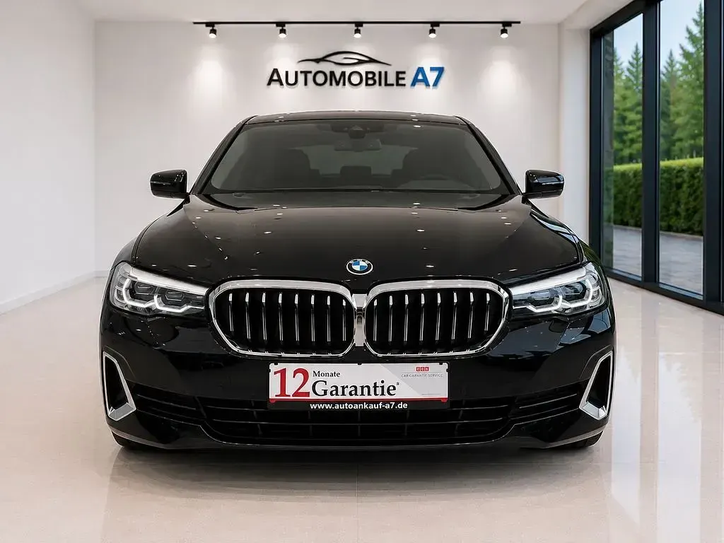 Gebraucht BMW 520 Luxury Line 204 PS (150 kW) 2022 Schwarz ii/bonnet fluid black Limousine