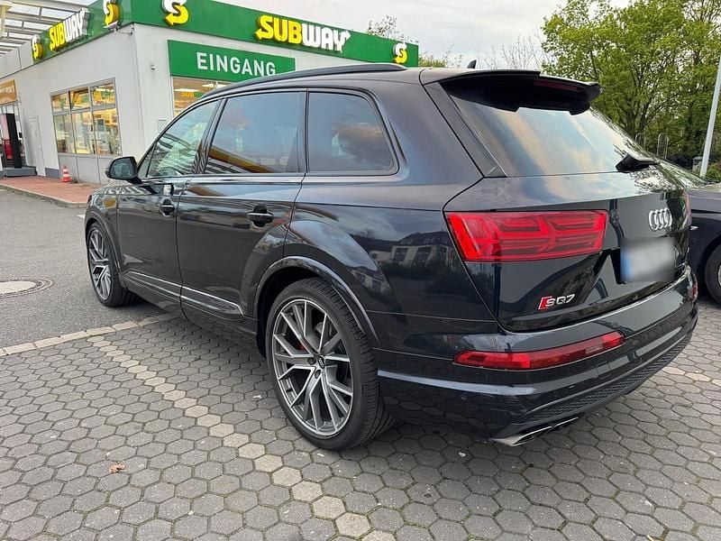 Second-hand Audi SQ7 435 CP (319 kW) 2017 Negru SUV