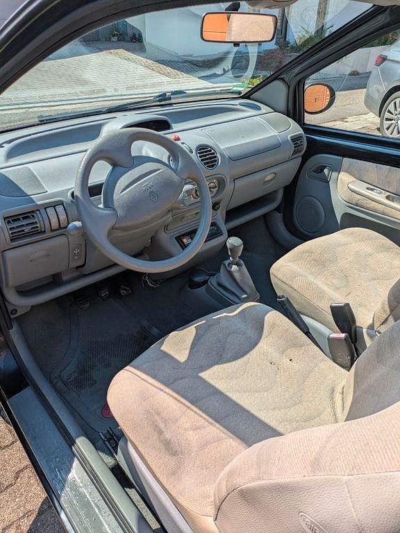 Używany Renault Twingo 58 KM (42 kW) 2003 Czarny Hatchback