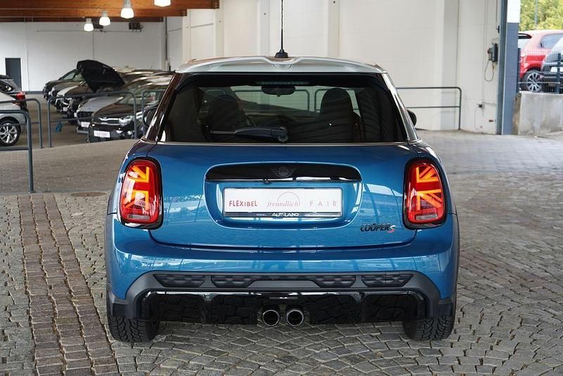 Gebraucht Mini John Cooper Works 178 PS (130 kW) 2021 Blau Kleinwagen