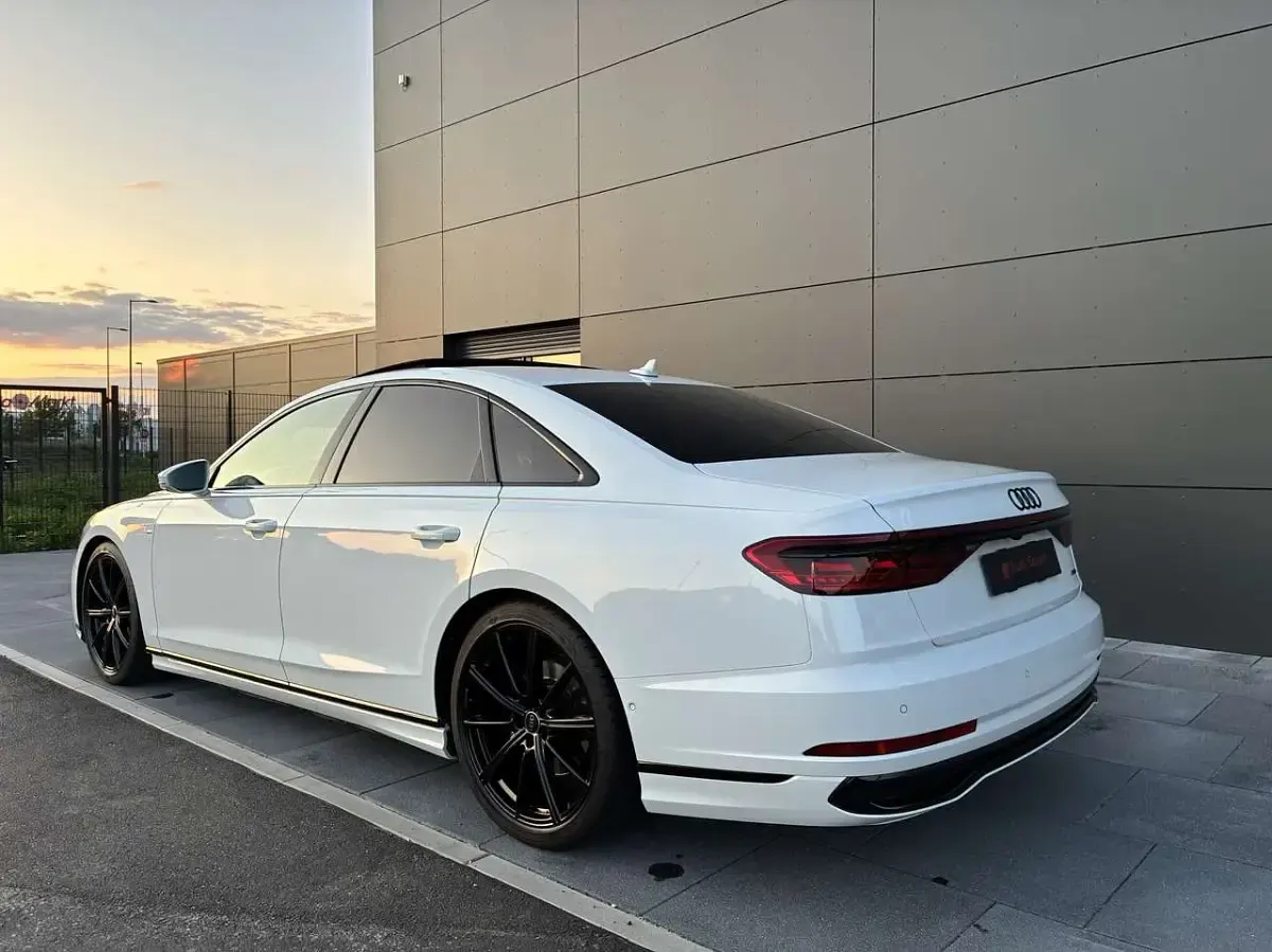 Gebraucht Audi A8 Ambiente 286 PS (210 kW) 2023 Weiß Limousine