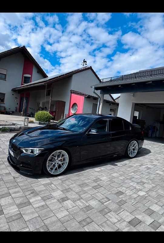 Gebraucht BMW 320 M Performance 190 PS (139 kW) 2016 Schwarz Limousine