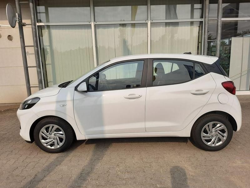 Gebraucht Hyundai i10 Select 63 PS (46 kW) 2025 Weiss Kleinwagen