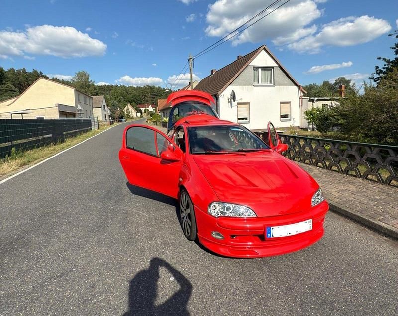 Gebraucht Opel Tigra S 90 PS (66 kW) 1995 Rot Coupé