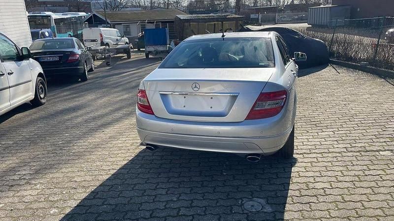 Gebraucht Mercedes C350 231 PS (169 kW) 2010 Silber Limousine